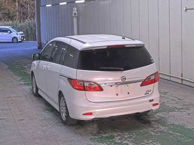 Nissan Lafesta