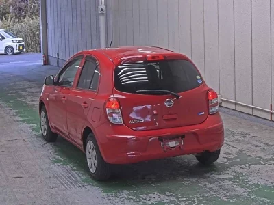 Nissan March