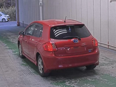 Toyota AURIS  с аукциона в Японии