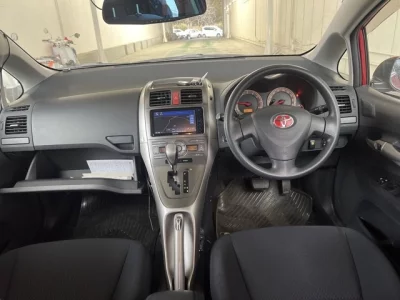 Toyota AURIS  с аукциона в Японии