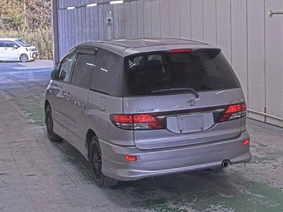 Toyota ESTIMA  с аукциона в Японии