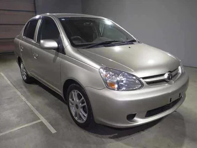 Toyota PLATZ  с аукциона в Японии