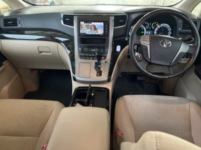 Toyota VELLFIRE  с аукциона в Японии