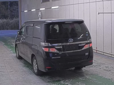 Toyota VELLFIRE  с аукциона в Японии