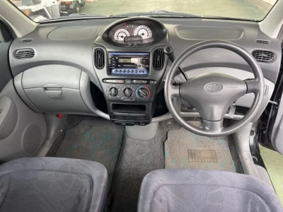 Toyota FUNCARGO  с аукциона в Японии