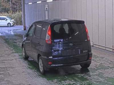 Toyota FUNCARGO  с аукциона в Японии