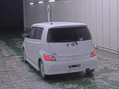 Toyota BB  с аукциона в Японии