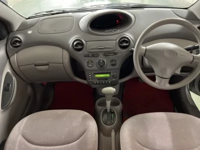 Toyota PLATZ  с аукциона в Японии