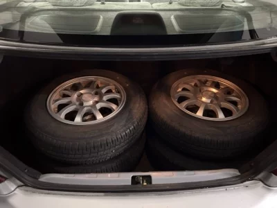 Toyota PLATZ  с аукциона в Японии