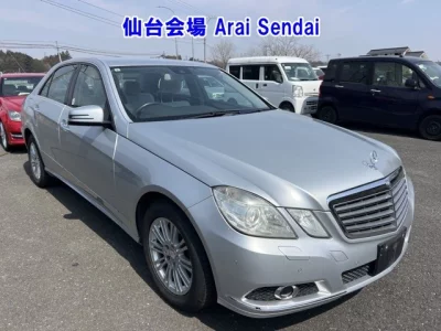 Mercedes-Benz E CLASS  с аукциона в Японии