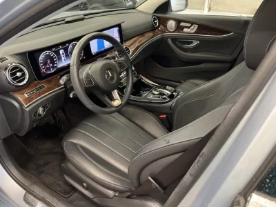 Mercedes-Benz E CLASS  с аукциона в Японии