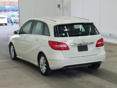 Mercedes-Benz B CLASS  с аукциона в Японии
