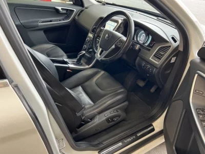 Volvo XC60  с аукциона в Японии