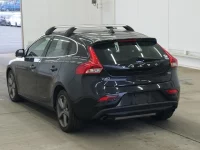 Volvo V40 лот № 5033 оценка 4  с аукциона в Японии 1