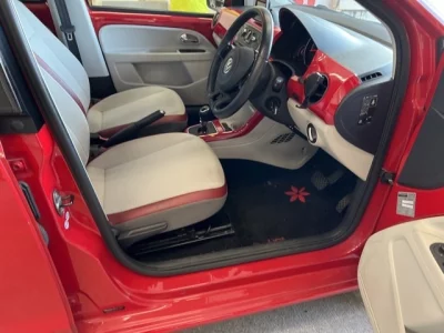 Volkswagen UP  с аукциона в Японии