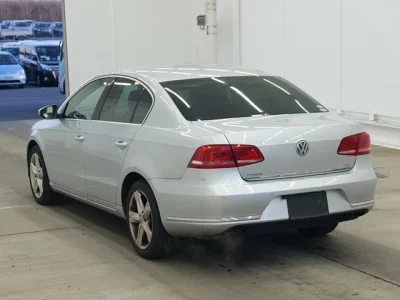 Volkswagen Passat  с аукциона в Японии