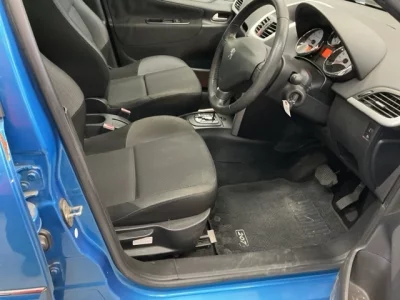 Peugeot 207  с аукциона в Японии