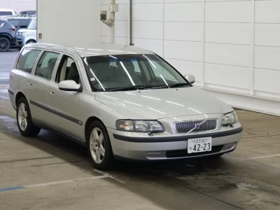 Volvo V70  с аукциона в Японии