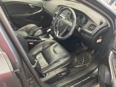 Volvo V40  с аукциона в Японии