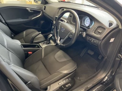 Volvo V40  с аукциона в Японии