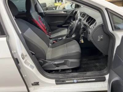 Volkswagen Golf  с аукциона в Японии