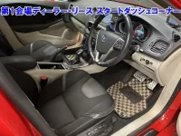 Volvo V40 лот № 3647 оценка 3.5  с аукциона в Японии 3