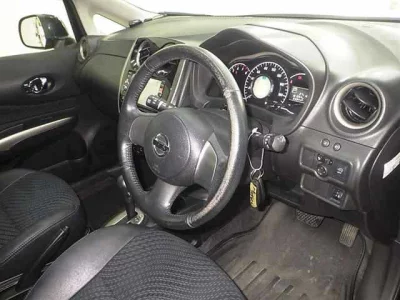 Nissan NOTE  с аукциона в Японии