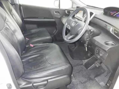 Honda FREED  с аукциона в Японии