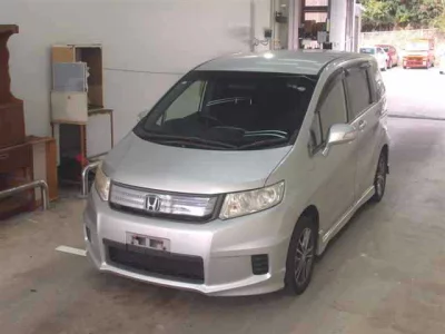 Honda FREED  с аукциона в Японии