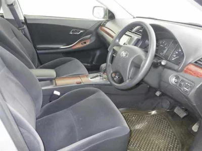 Toyota ALLION  с аукциона в Японии