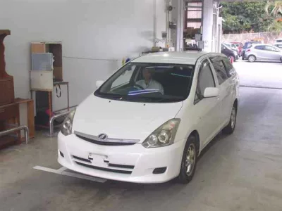Toyota WISH  с аукциона в Японии