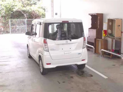 Nissan DAYZ ROOX  с аукциона в Японии