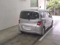 Honda FREED лот № 1054 оценка 3.5  с аукциона в Японии 4