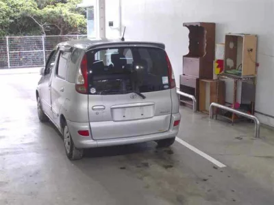 Toyota FUNCARGO  с аукциона в Японии