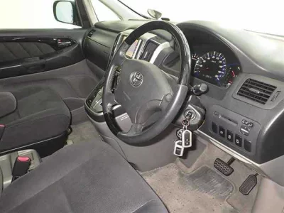 Toyota ALPHARD  с аукциона в Японии