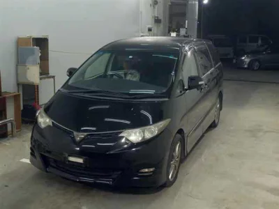 Toyota ESTIMA  с аукциона в Японии