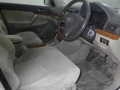 Toyota PREMIO  с аукциона в Японии