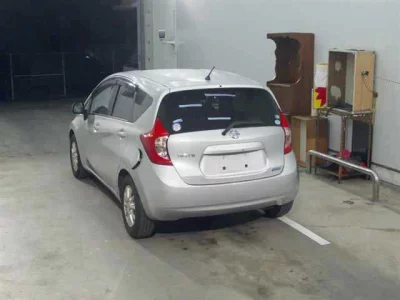 Nissan NOTE  с аукциона в Японии