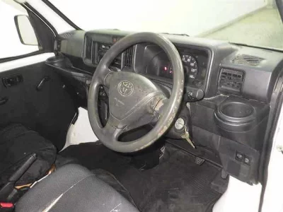 Toyota PIXIS VAN  с аукциона в Японии