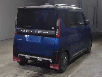 Mitsubishi Delica Mini