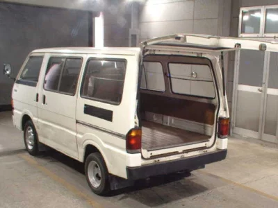 Mazda Bongo Van