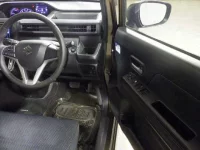 Suzuki WAGON R лот № 2503 оценка 3.5  с аукциона в Японии 6