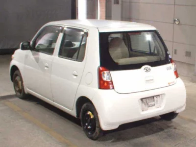 Daihatsu Esse