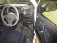 Suzuki SWIFT лот № 8273 оценка R  с аукциона в Японии 6