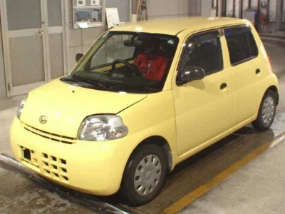 Daihatsu Esse