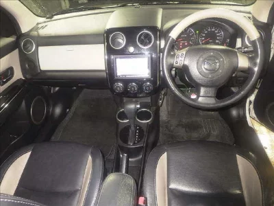 Mazda Verisa