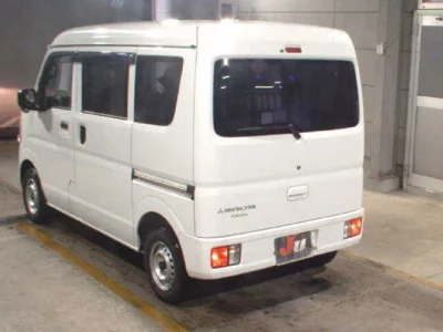 Mitsubishi Minicab Van