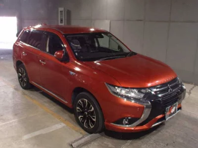 Mitsubishi OUTLANDER PHEV