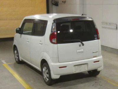 Suzuki MRWAGON