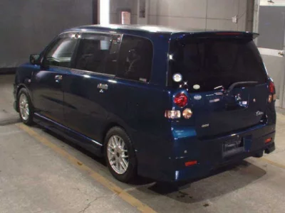 Mitsubishi DION  с аукциона в Японии